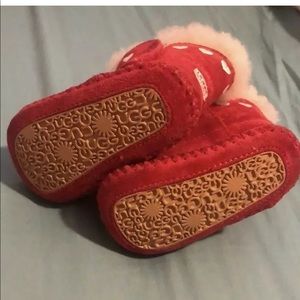 Girls infant size 1 Uggs